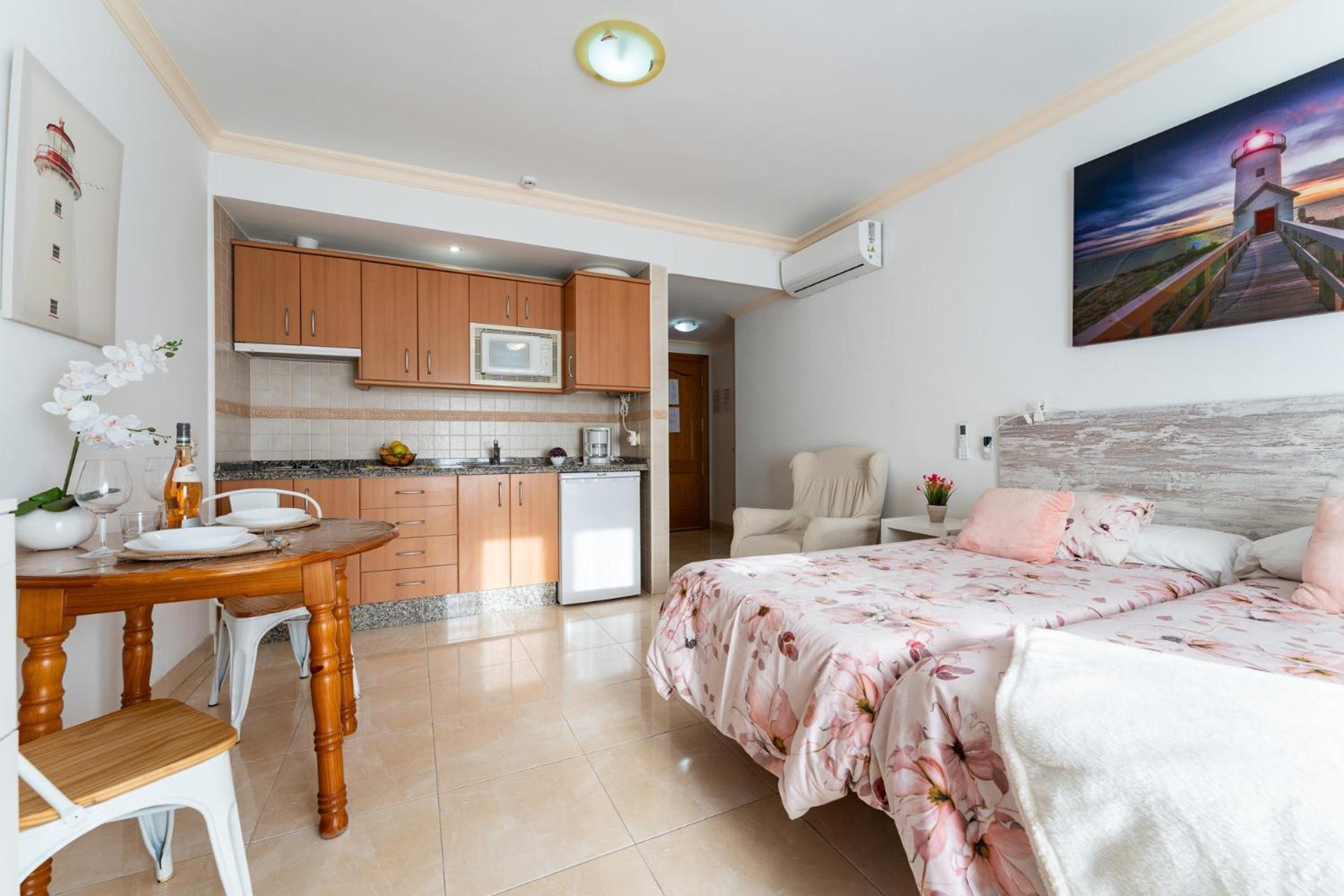 Malagasuite El Levante Apartments Torremolinos Room photo