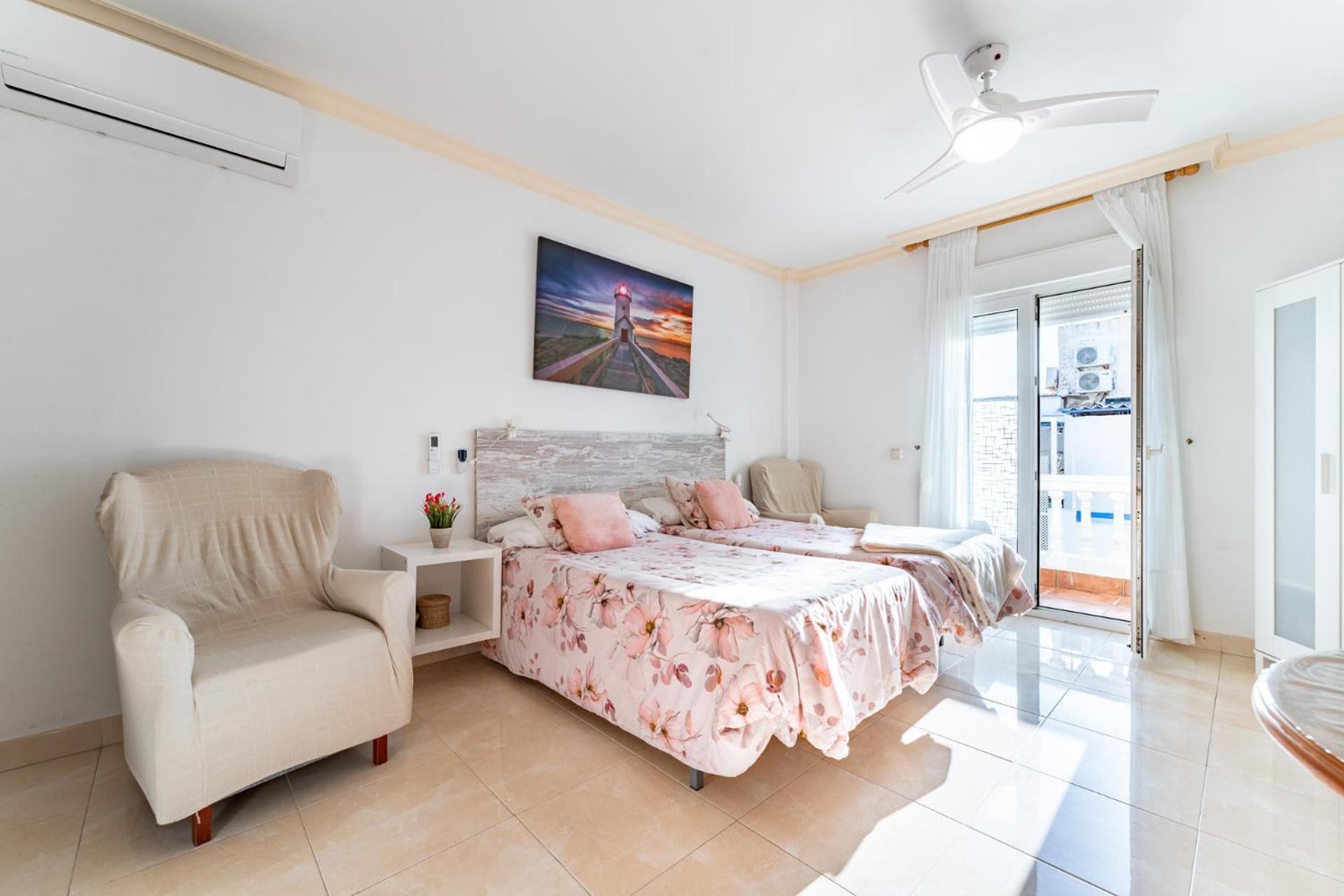 Malagasuite El Levante Apartments Torremolinos Room photo