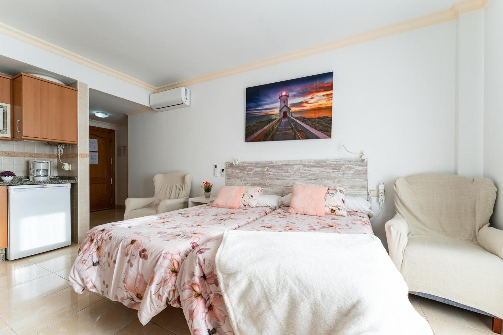 Malagasuite El Levante Apartments Torremolinos Room photo