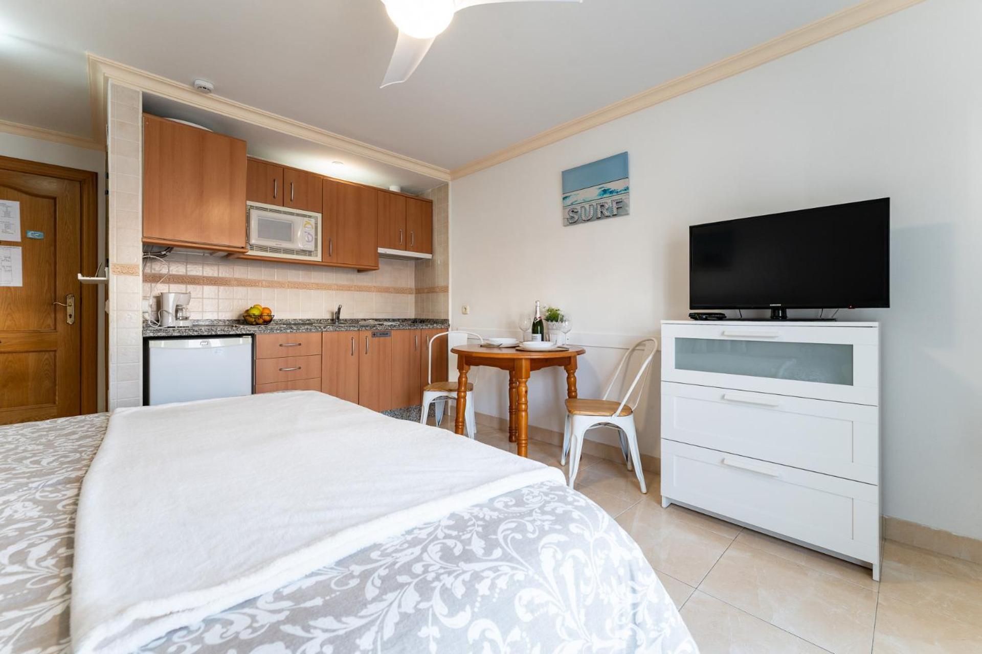 Malagasuite El Levante Apartments Torremolinos Room photo