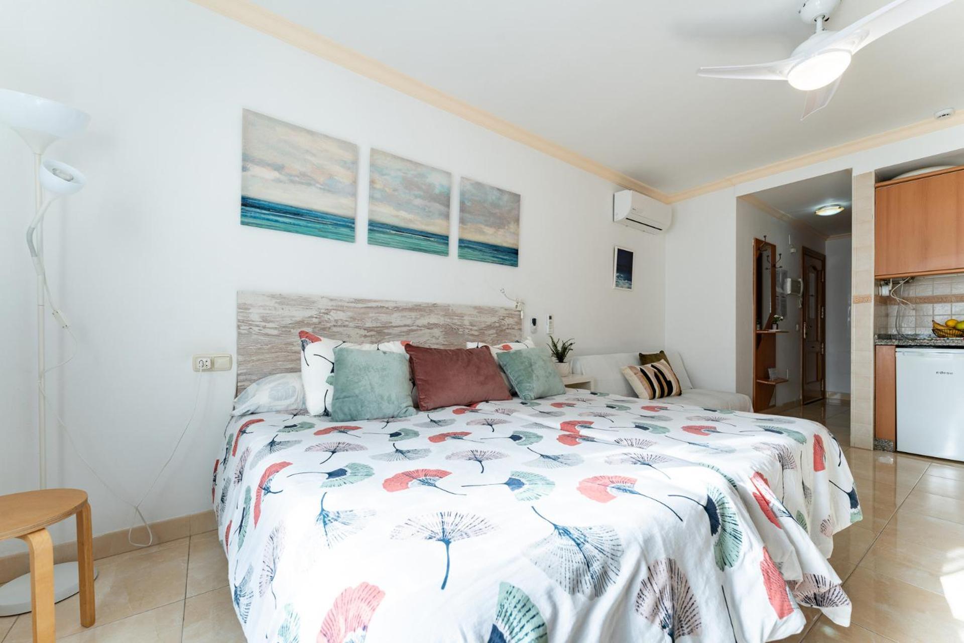 Malagasuite El Levante Apartments Torremolinos Room photo